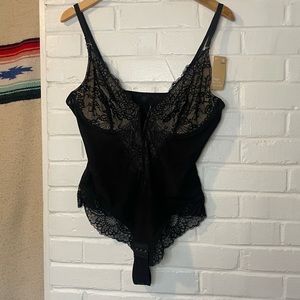 Popilush Deep-V Neck Lace Bodysuit Size XXL Black Lace Shaper Bodysuit NWT